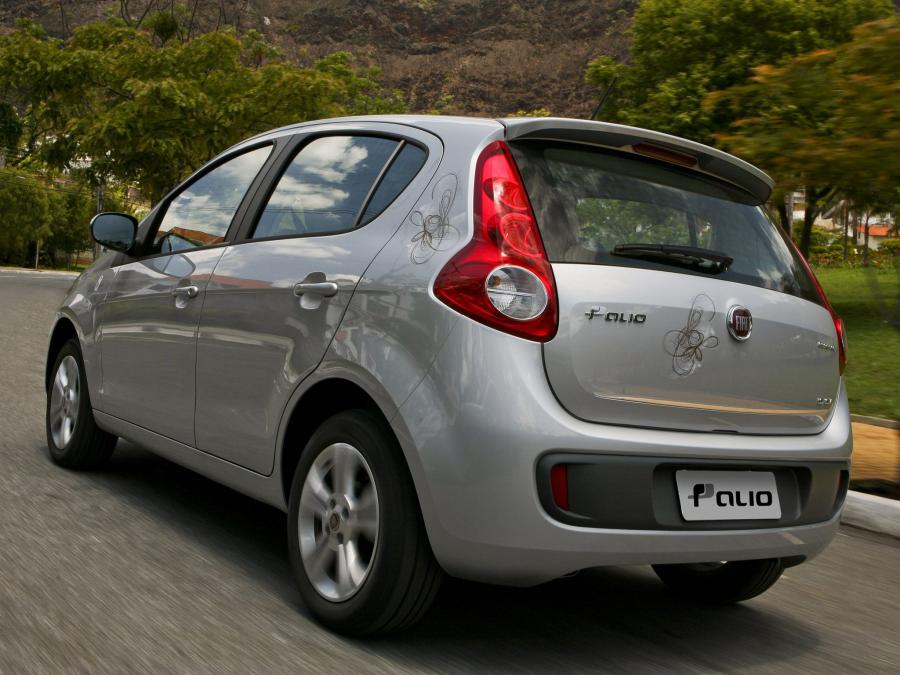  Fiat Palio Essence 2011 года  (фото 13 из 24)